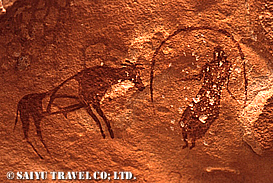ワディ(枯れ谷)には数多くの壁画や刻画が残っています