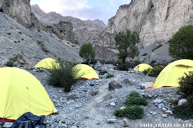 パスト・フルズィン(3,550m)のキャンプ地