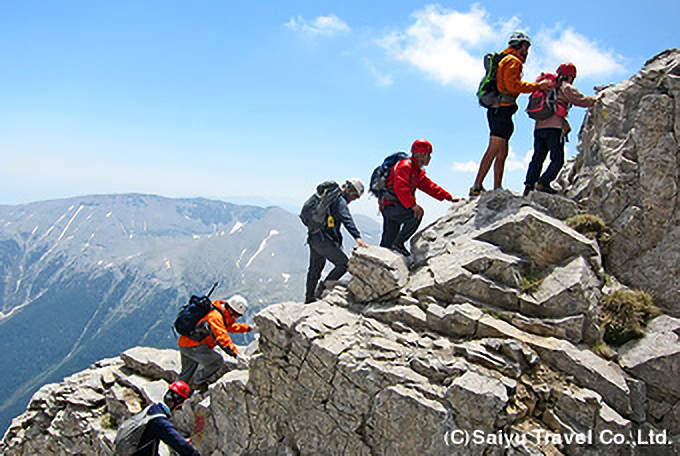 ギリシャ最高峰オリンポス山登頂と世界遺産メテオラ 西遊旅行の添乗員同行ツアー 133号